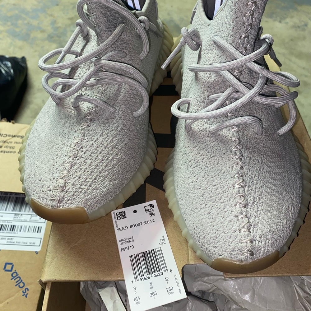 YEEZY sesame